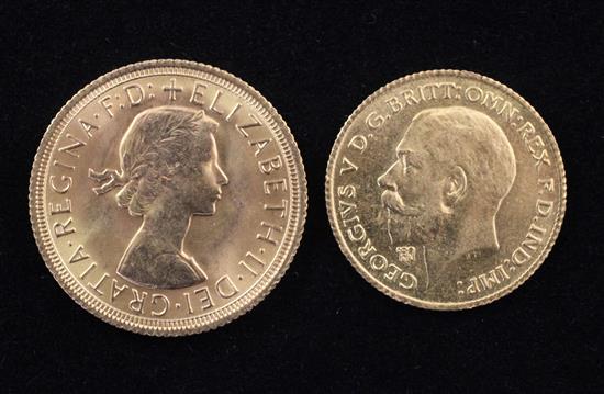 A 1967 gold sovereign and a 1907 half sovereign